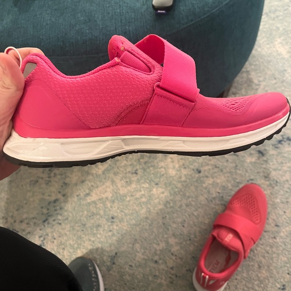 Tiem Cycling Shoes 10.5. Nearly perfect condition (worn <5 times) - Picture 3 of 6